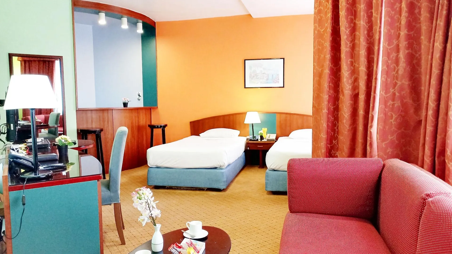 Al Diar Dana Hotel 아부다비