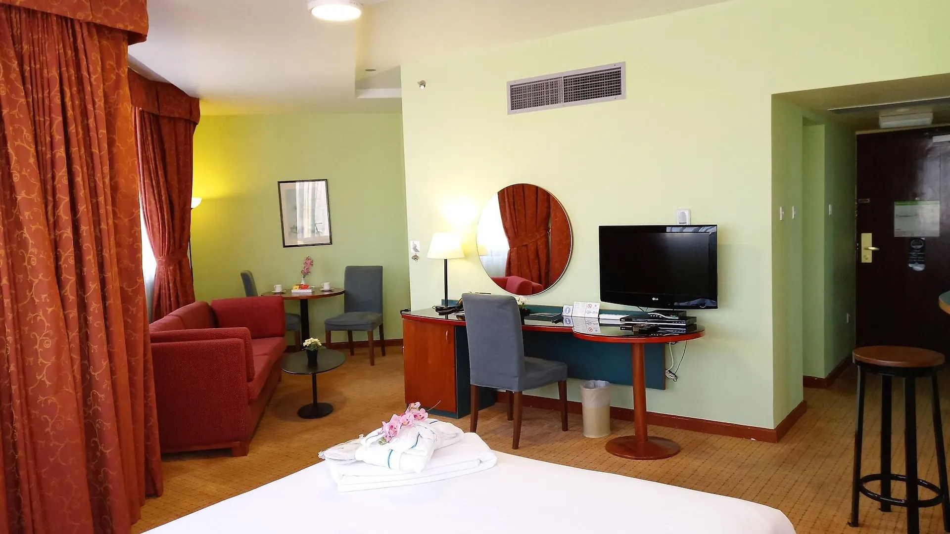 Al Diar Dana Hotel Abu Dhabi Emirati Arabi Uniti