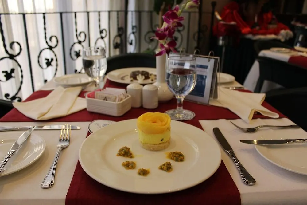 Al Diar Dana Hotel Abu Dhabi 2*,  Emirati Arabi Uniti